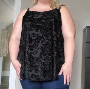 Size 2x Cable & Gauge Black Velvet Top
